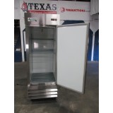 USED AVANTCO ONE DOOR REFRIGERATOR USED AVANTCO ONE DOOR REFRIGERATOR