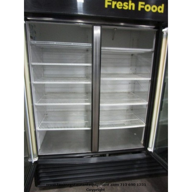 USED TRUE 3 DOOR REFRIGERATOR MERCHANDISER GDM72 Texas Restaurant Equipment