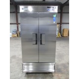 USED EVEREST EBNR2 2 DOOR REACH IN REFRIGERATOR USED EVEREST EBNR2 2 DOOR REACH IN REFRIGERATOR
